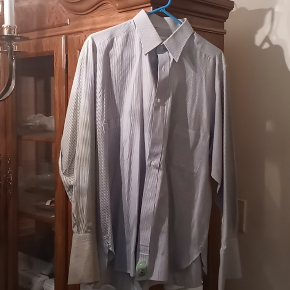 BRAND NEW MAN SHIRT